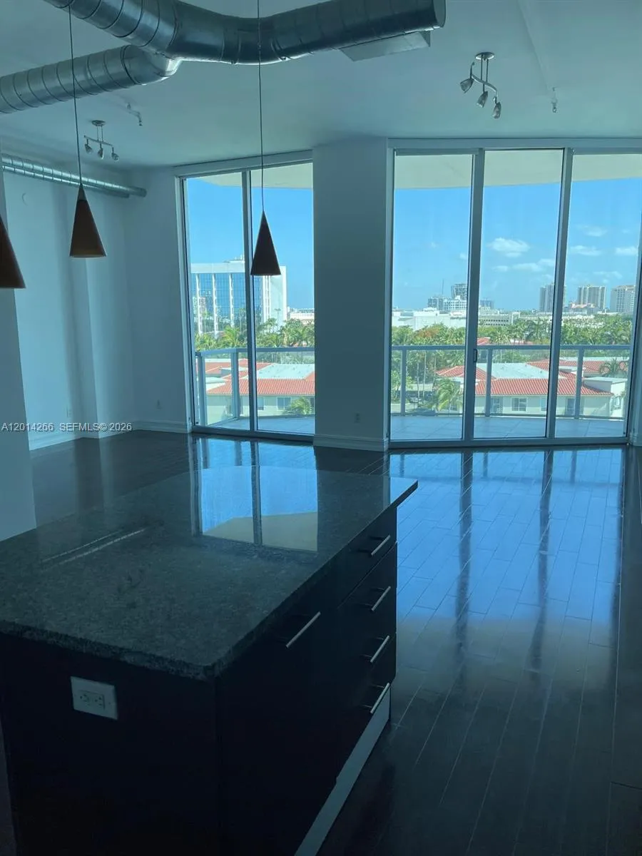 Foto de propiedad en 3029 NE 188th Street 602, Aventura, FL 33180 Aventura con MLS# 