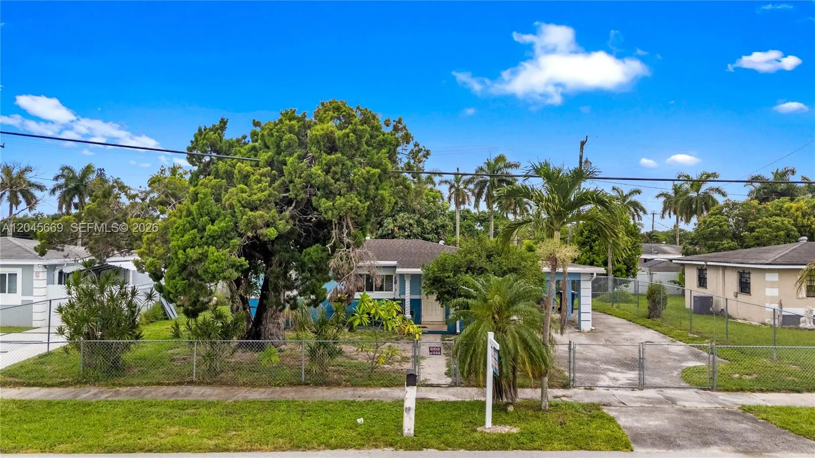 Vendido 3030 NW 176th Street, Miami Gardens, FL 33056, Miami Gardens, FL 33056