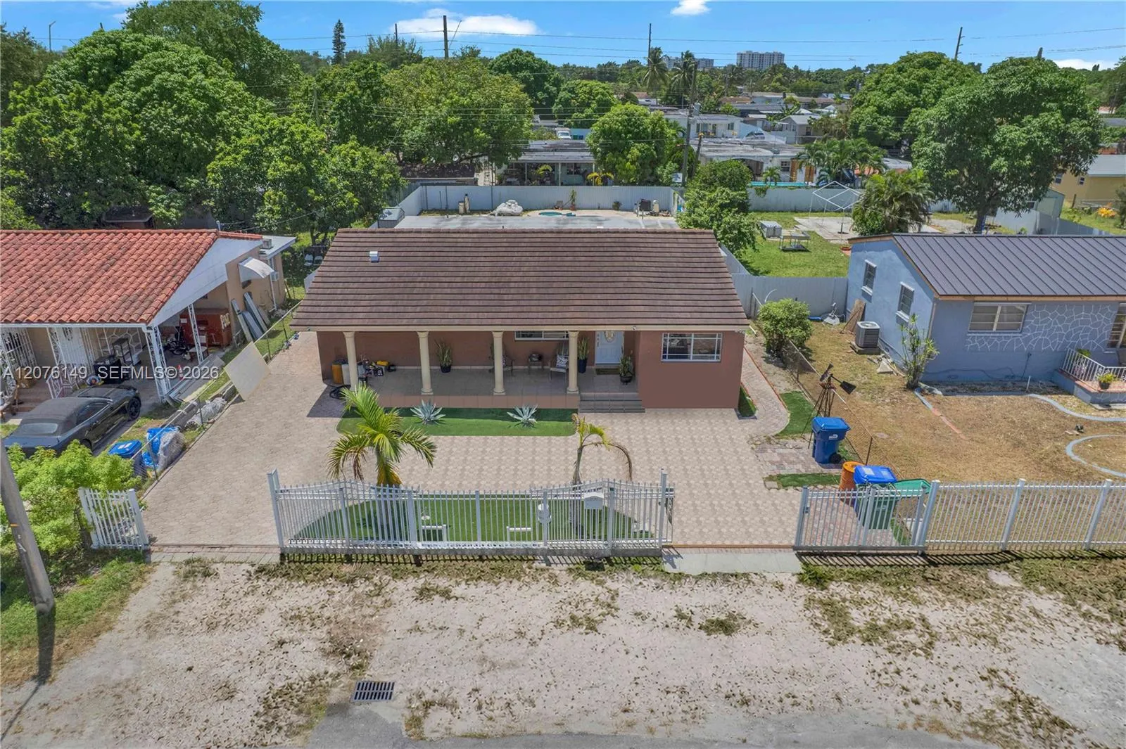 En Venta 3030 NW 90th Street, Miami, FL 33147, Miami, FL 33147