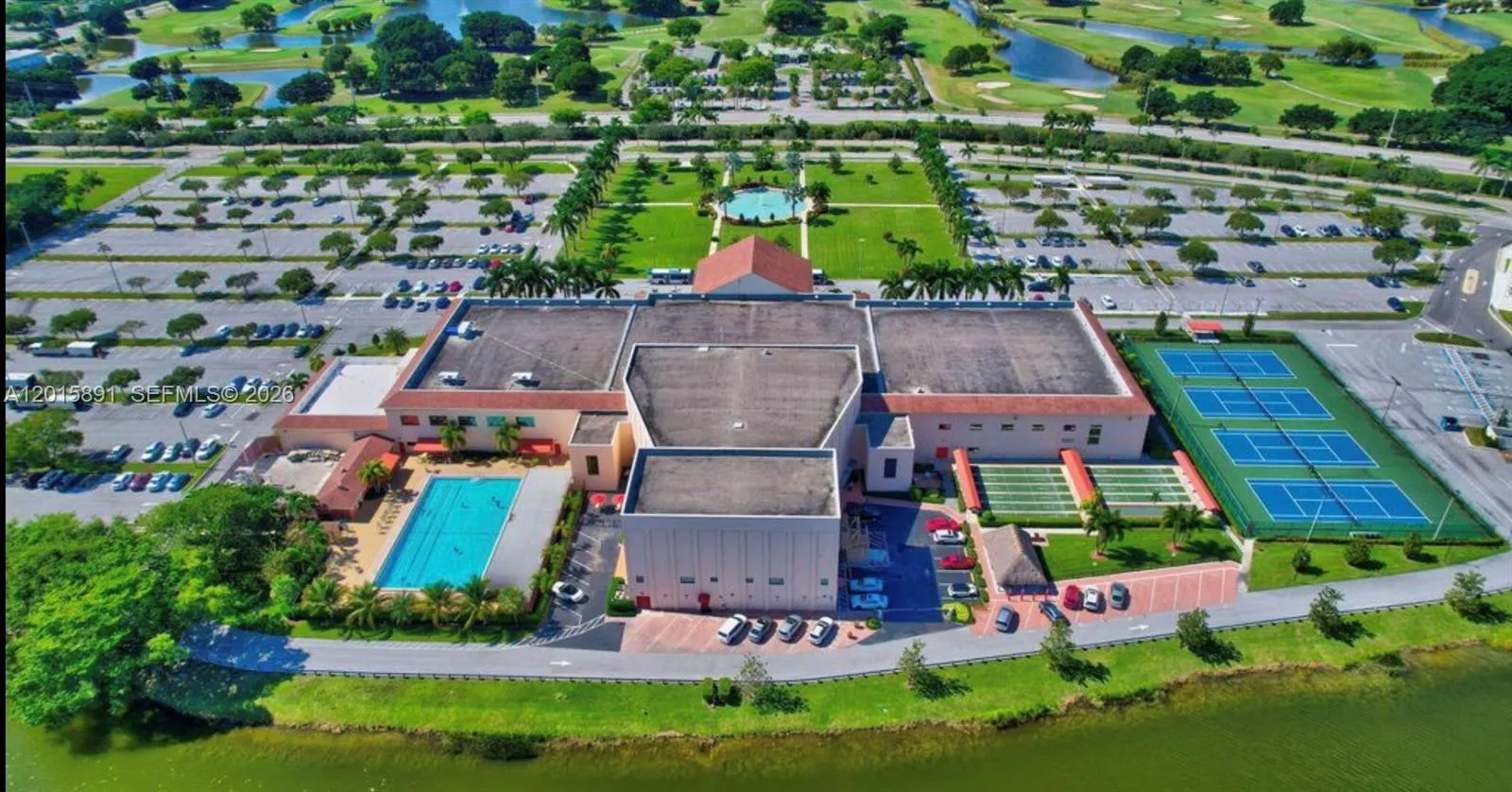 Foto de propiedad en 3032 Hythe B 3032, Boca Raton, FL 33434 Boca Raton con MLS# 