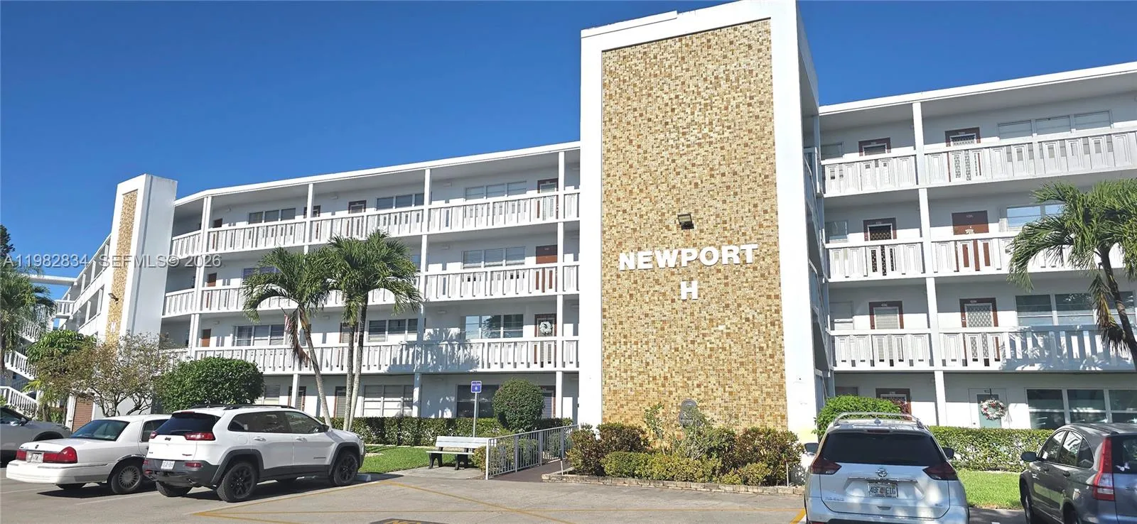Foto de propiedad en 3037 Newport H 3037, Deerfield Beach, FL 33442 Deerfield Beach con MLS# 