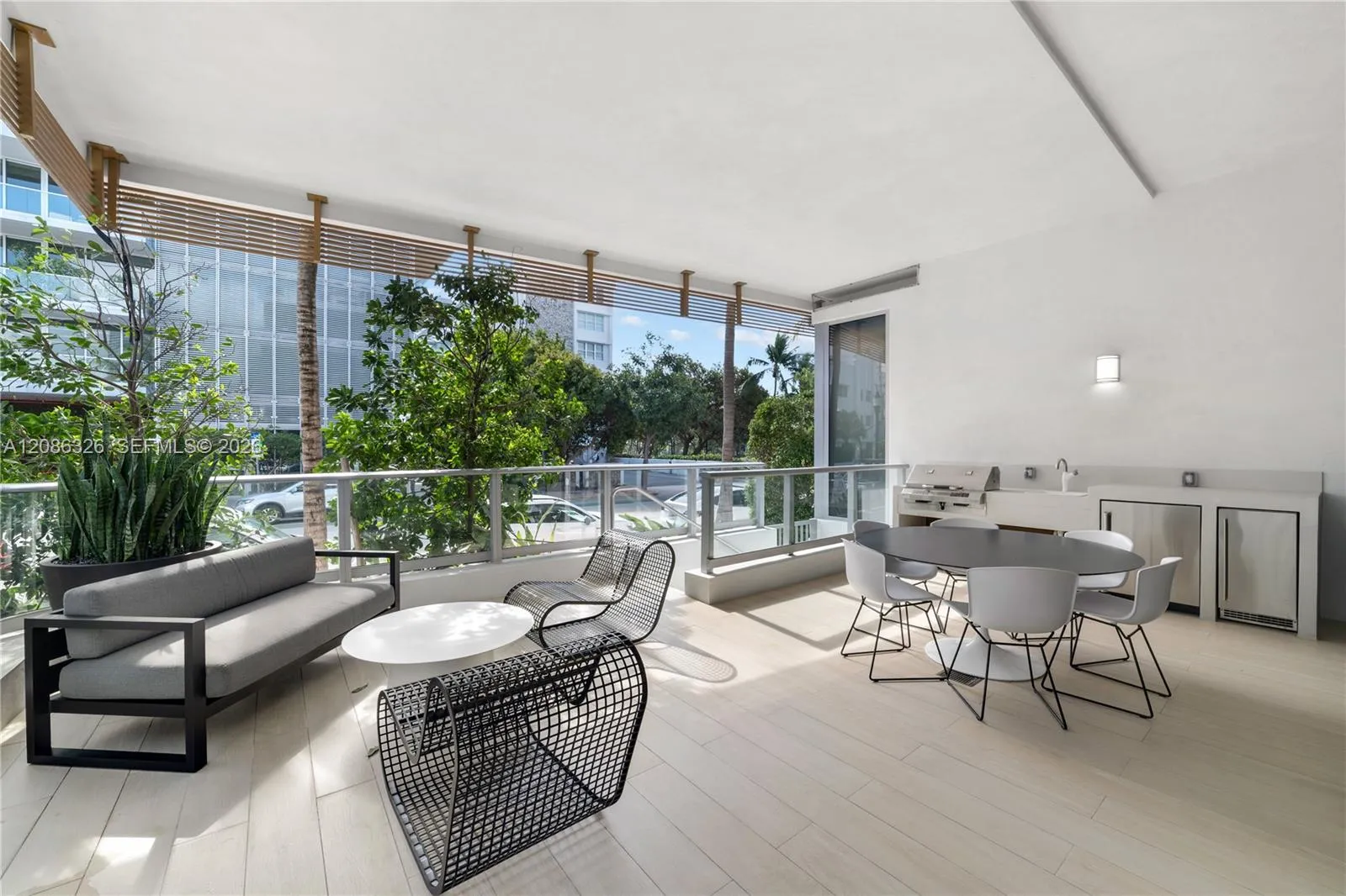 En Venta 304 Ocean Drive 102, Miami Beach, FL 33139, Miami Beach, FL 33139