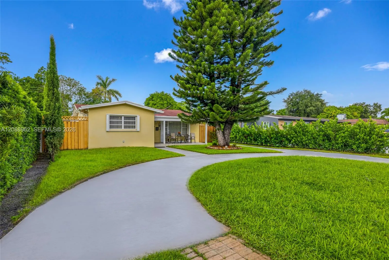 En Venta 304 SW 68th Avenue, Pembroke Pines, FL 33023, Pembroke Pines, FL 33023