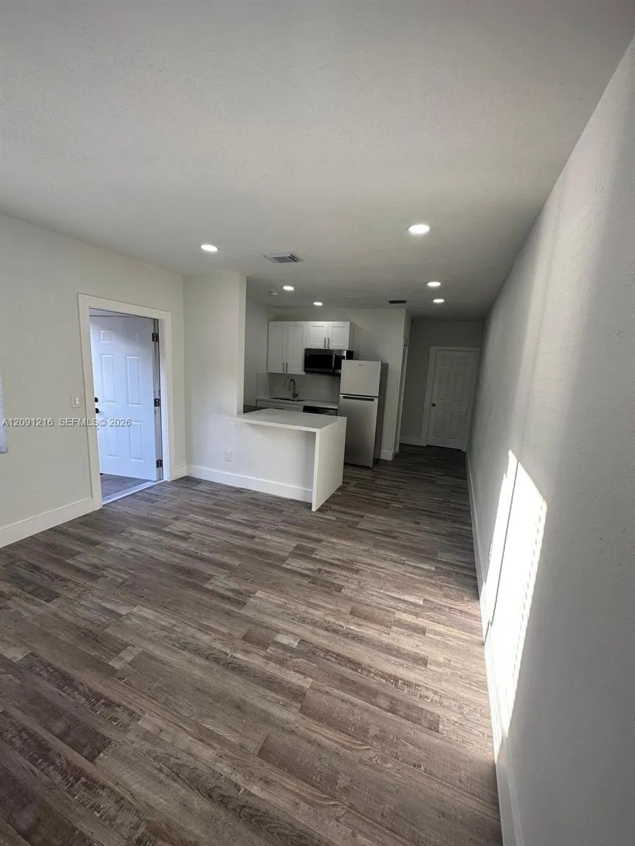 En Renta 3047 SW 21st Street 3047, Miami, FL 33145, Miami, FL 33145