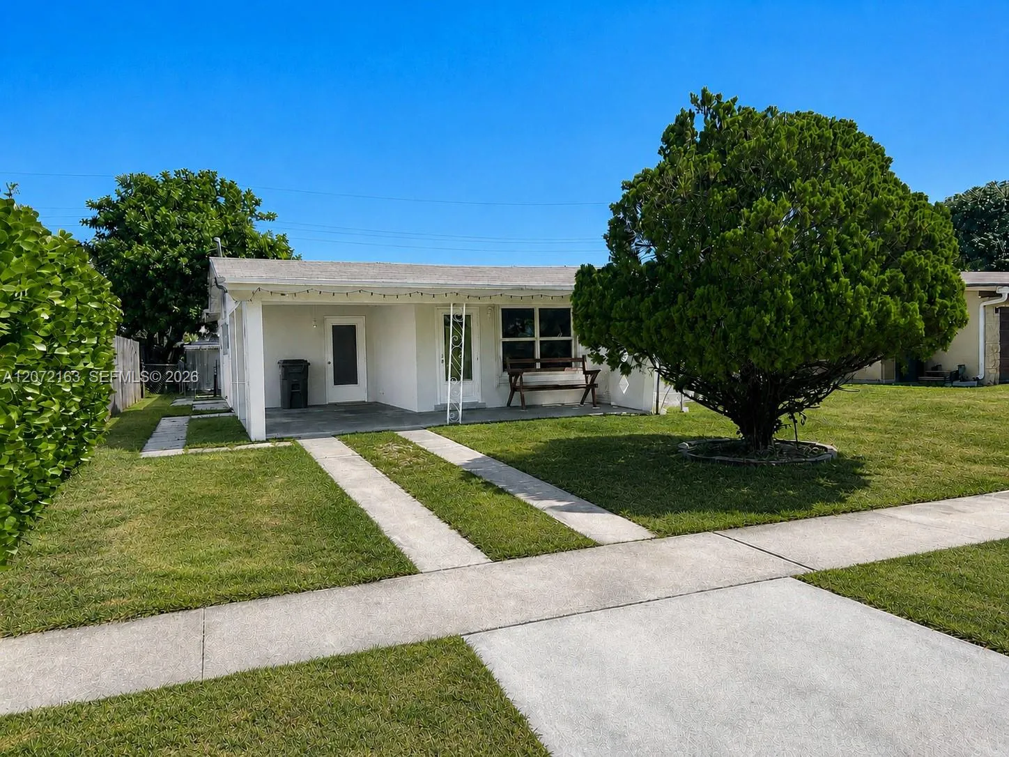 Foto de propiedad en 3051 SW 47th Street, Dania Beach, FL 33312 Dania Beach con MLS# 