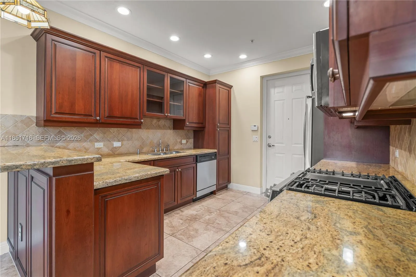 Foto de propiedad en 3055 NW 126th Avenue 107, Sunrise, FL 33323 Sunrise con MLS# 