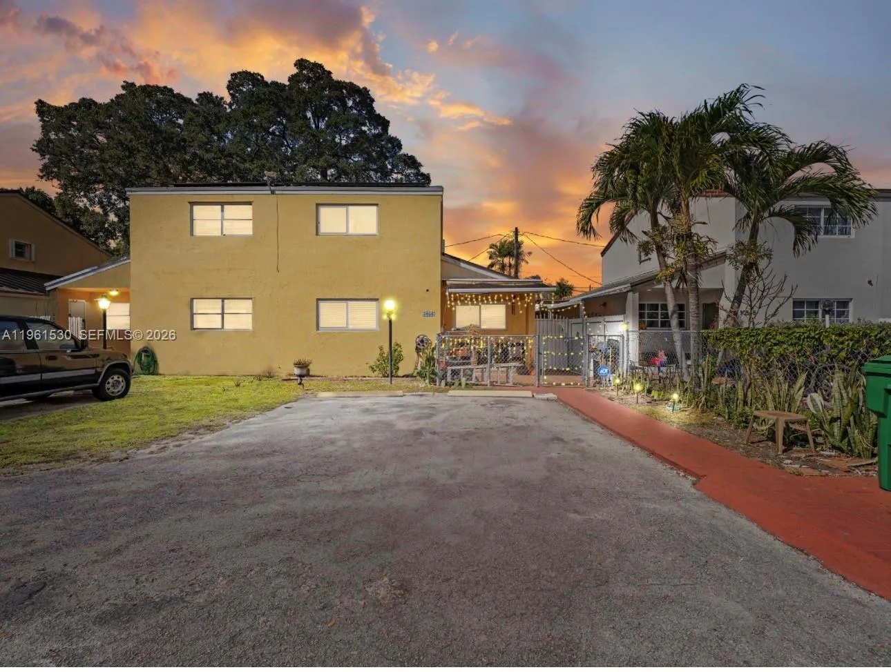 Vendido 3056 NW 15th Street 201, Miami, FL 33125, Miami, FL 33125