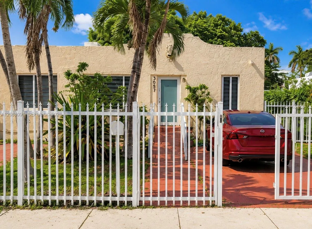 En Venta 3057 SW 14th Street, Miami, FL 33145, Miami, FL 33145
