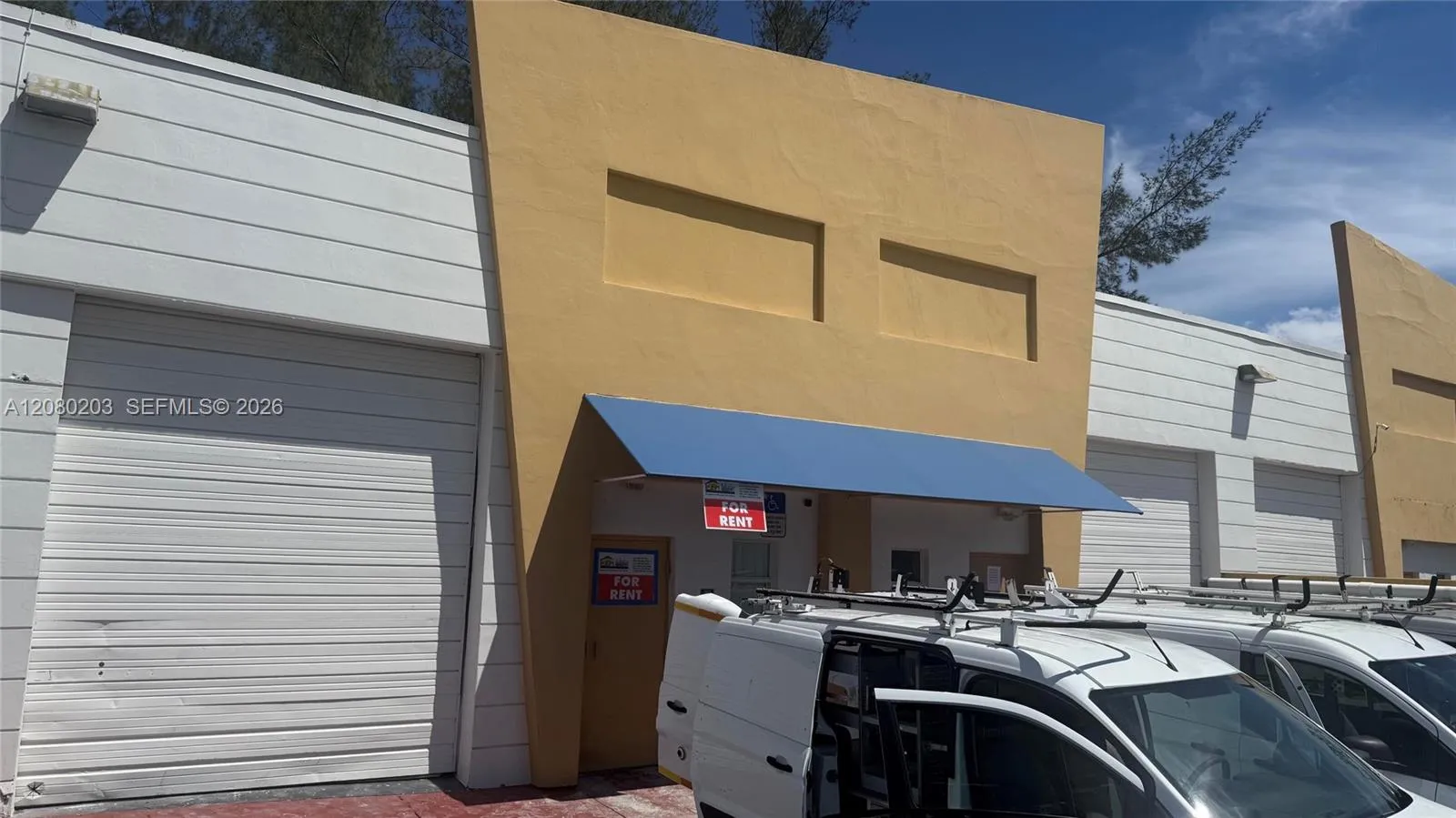 Foto de propiedad en 307 NW 10th Terrace 307, Hallandale Beach, FL 33009 Hallandale Beach con MLS# 