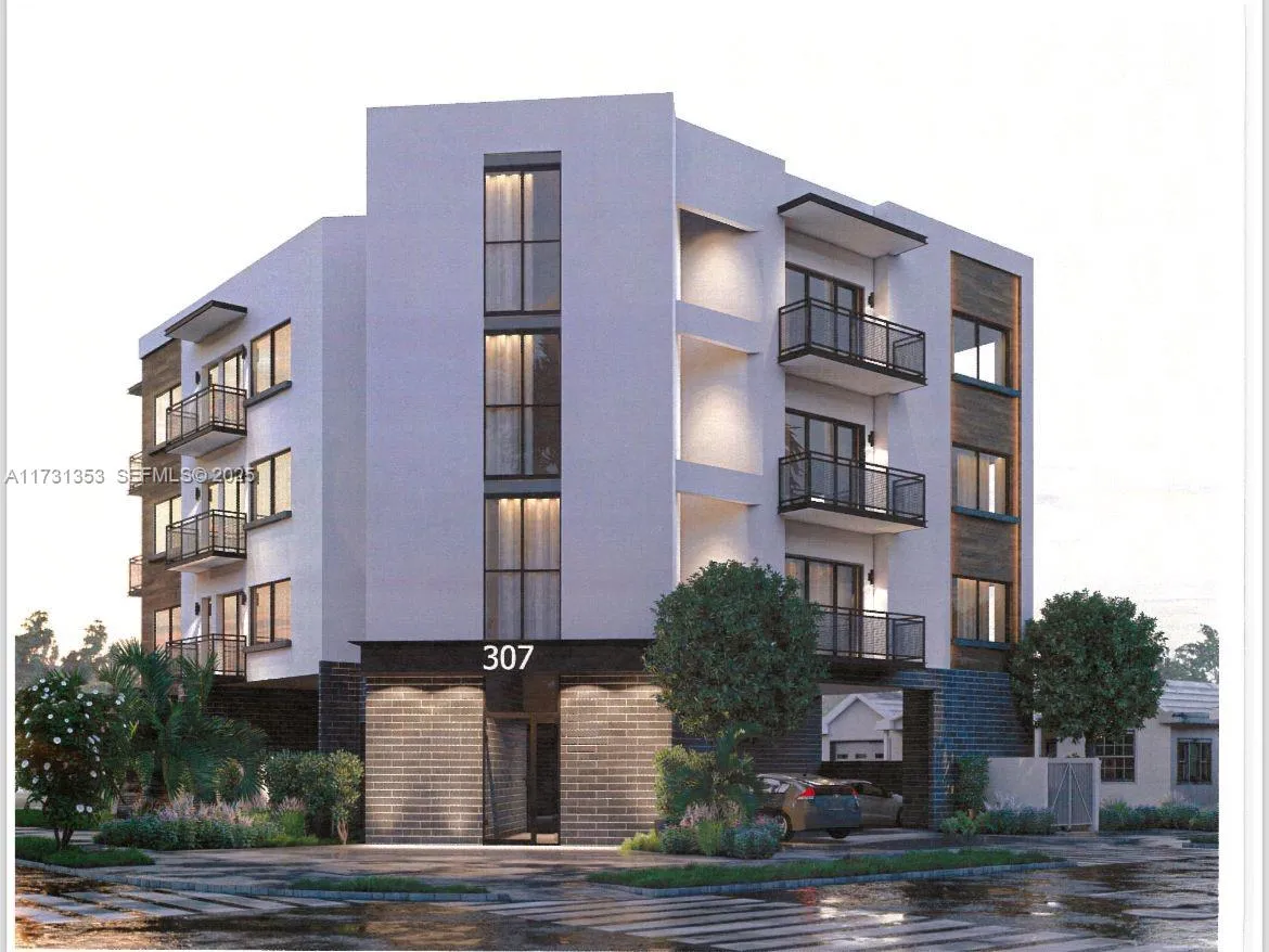 Foto de propiedad en 307 S 24th Avenue, Hollywood, FL 33020 Hollywood con MLS# 
