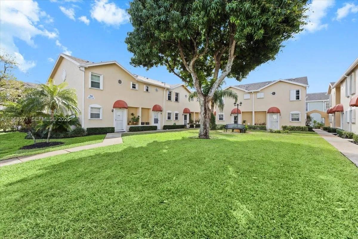 Foto de propiedad en 307 Waterside Drive, Hypoluxo, FL 33462 Hypoluxo con MLS# 