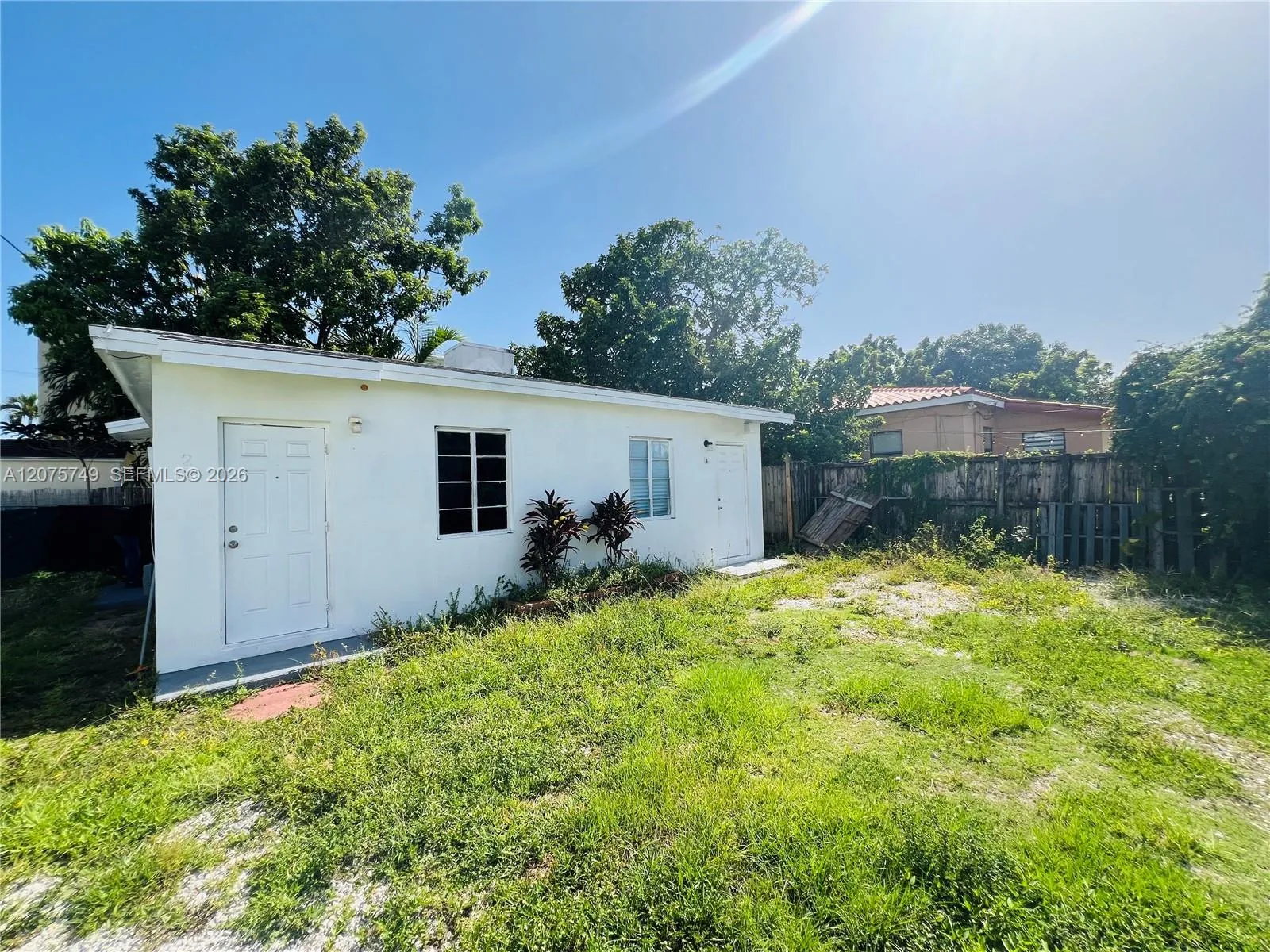Foto de propiedad en 3072 SW 16th Street 2, Miami, FL 33145 Miami con MLS# 