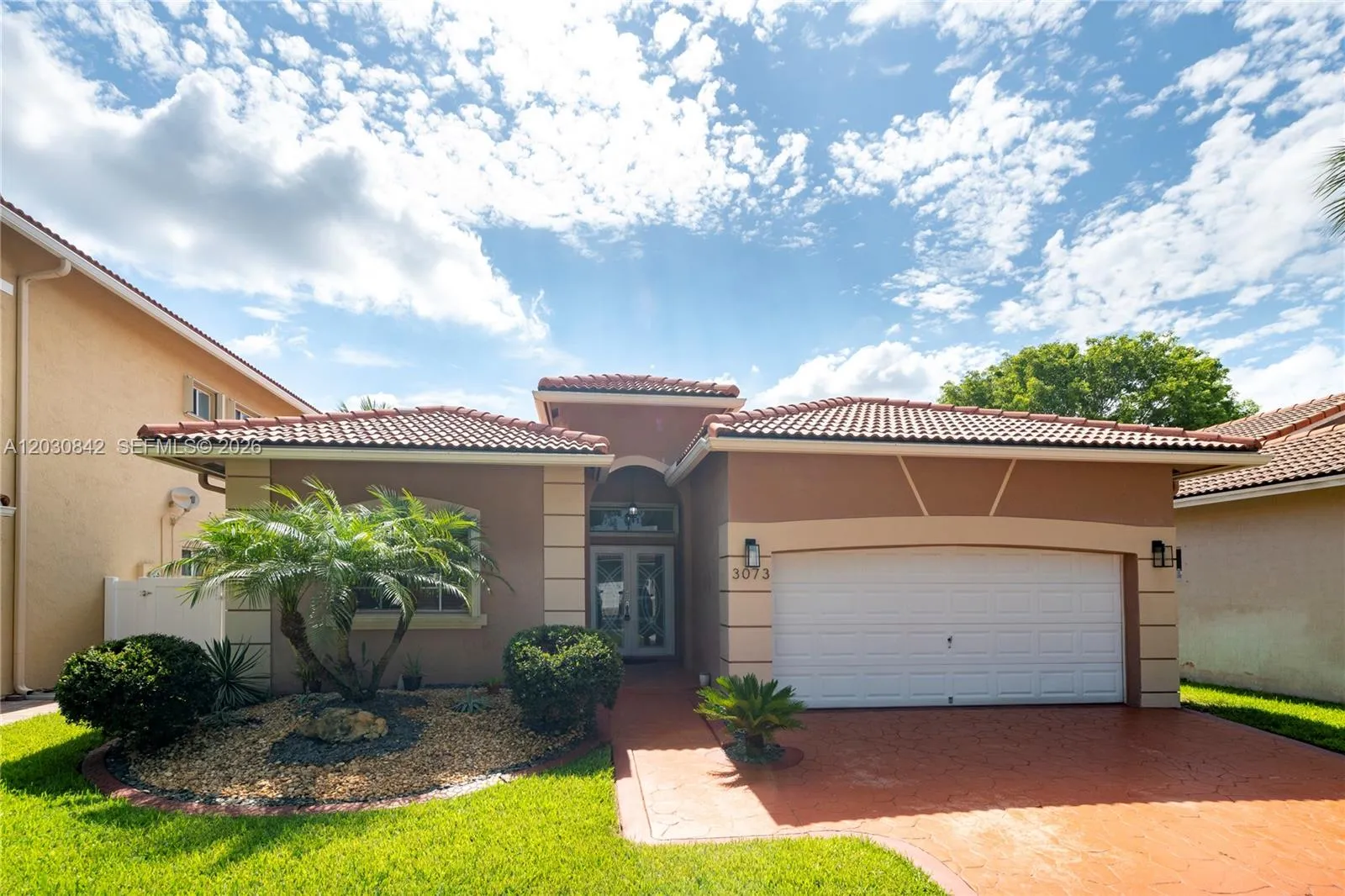 Foto de propiedad en 3073 SW 140th Avenue, Miramar, FL 33027 Miramar con MLS# 
