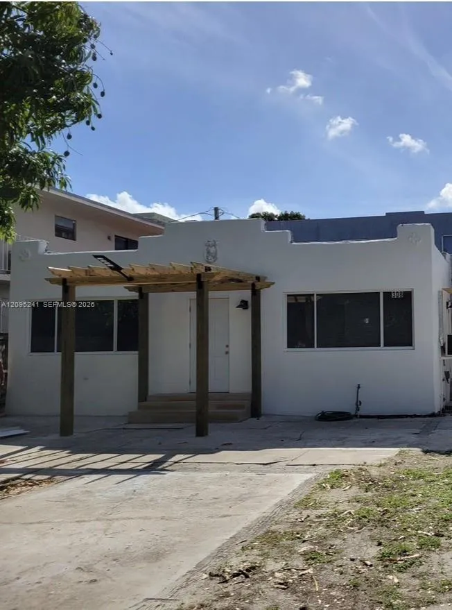 En Renta 308 NW 11th Avenue A, Miami, FL 33128, Miami, FL 33128
