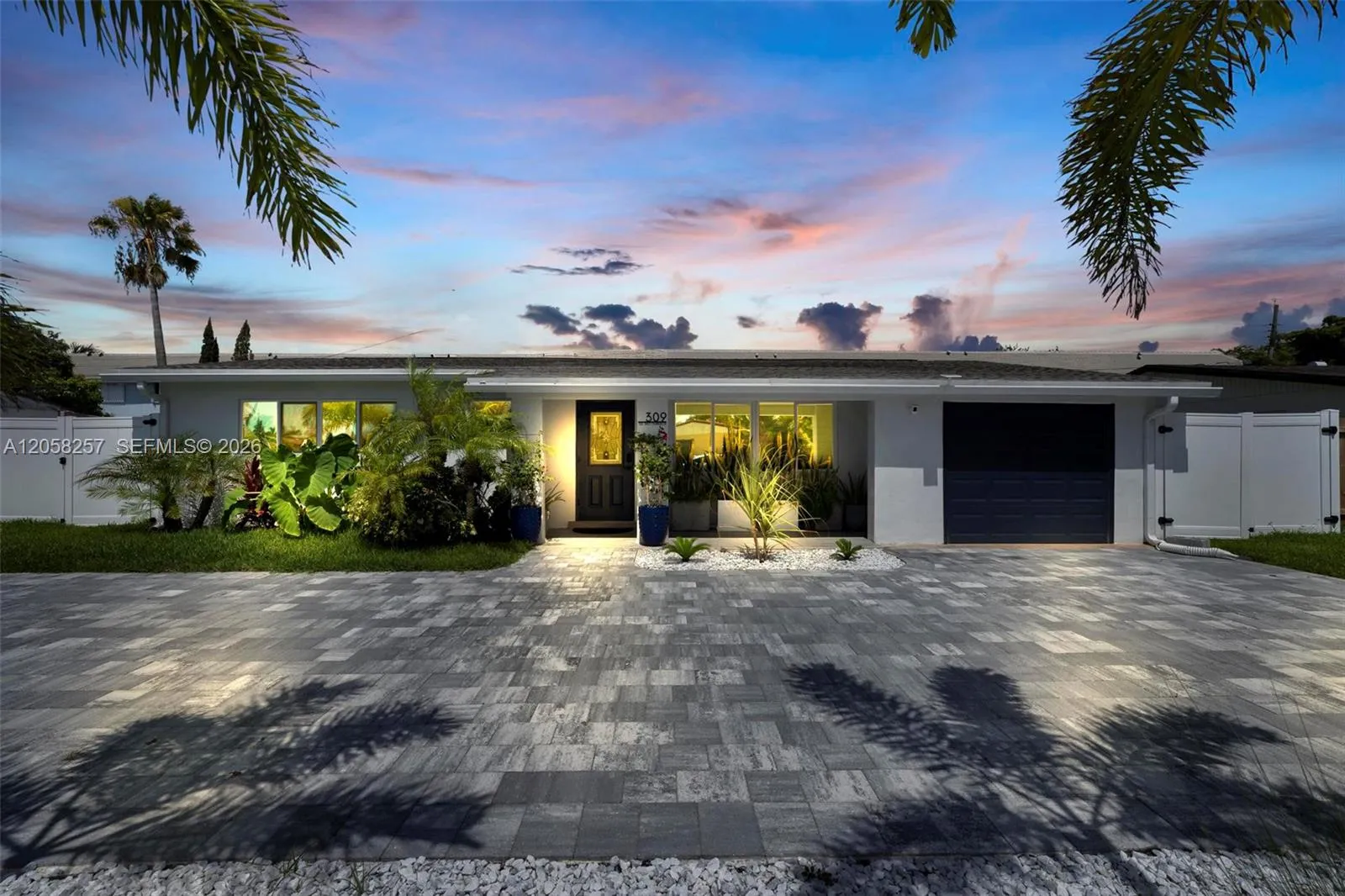 Foto de propiedad en 309 SE 3rd Terrace, Deerfield Beach, FL 33441 Deerfield Beach con MLS# 