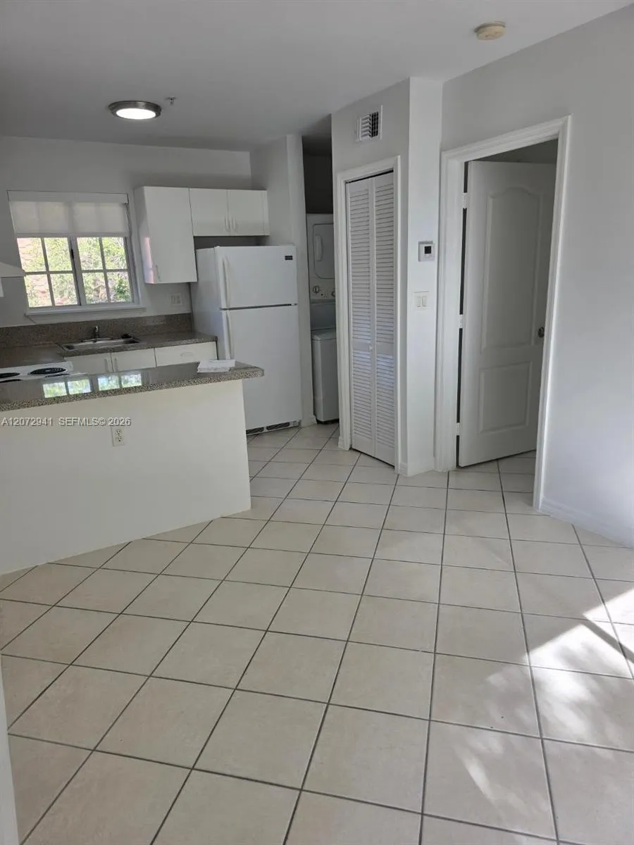Foto de propiedad en 3090 Bird Avenue 303, Coconut Grove, FL 33133 Coconut Grove con MLS# 