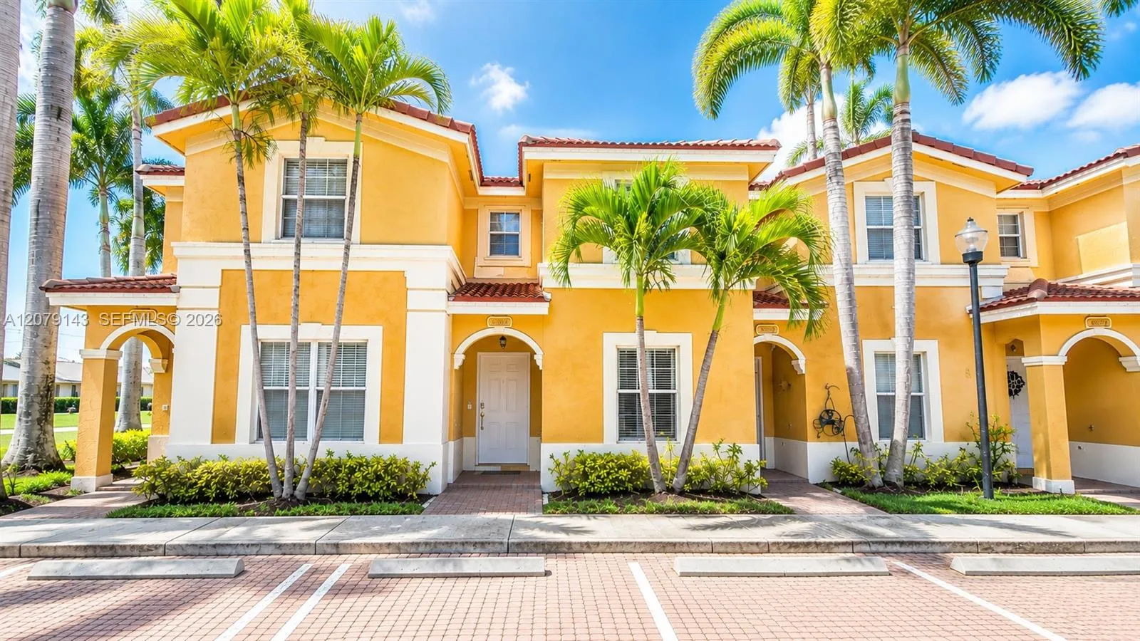 Foto de propiedad en 3092 SW 129th Terrace 102, Miramar, FL 33027 Miramar con MLS# 