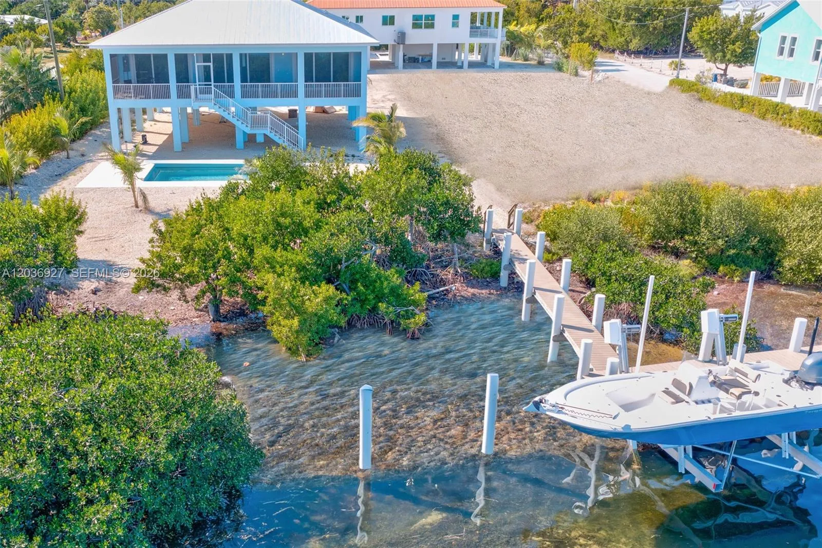 Foto de propiedad en 30995 Watson Boulevard, Big Pine Key, FL 33043 Big Pine Key con MLS# 