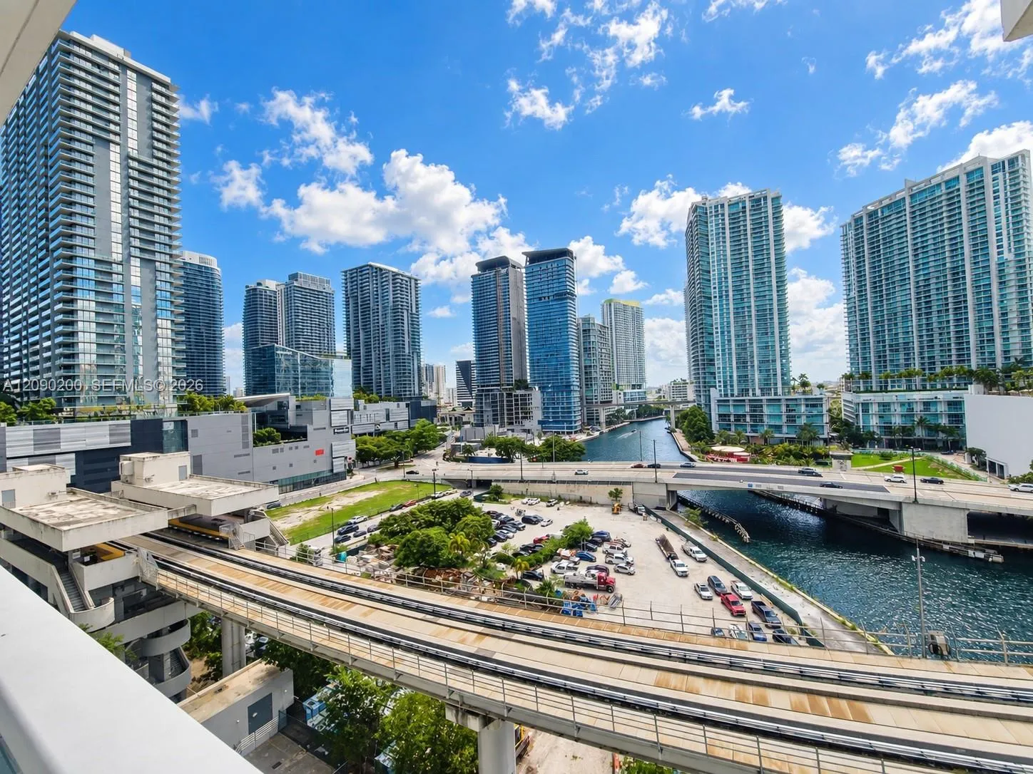 Foto de propiedad en 31 SE 5 Street 1203, Miami, FL 33131 Miami con MLS# 