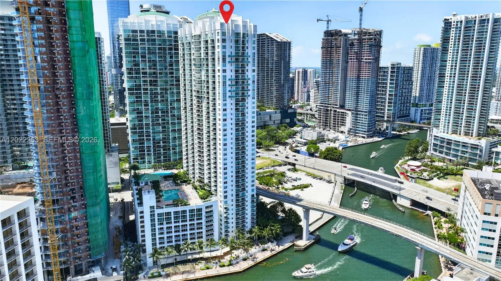 Foto de propiedad en 31 SE 5th Street 203, Miami, FL 33131 Miami con MLS#