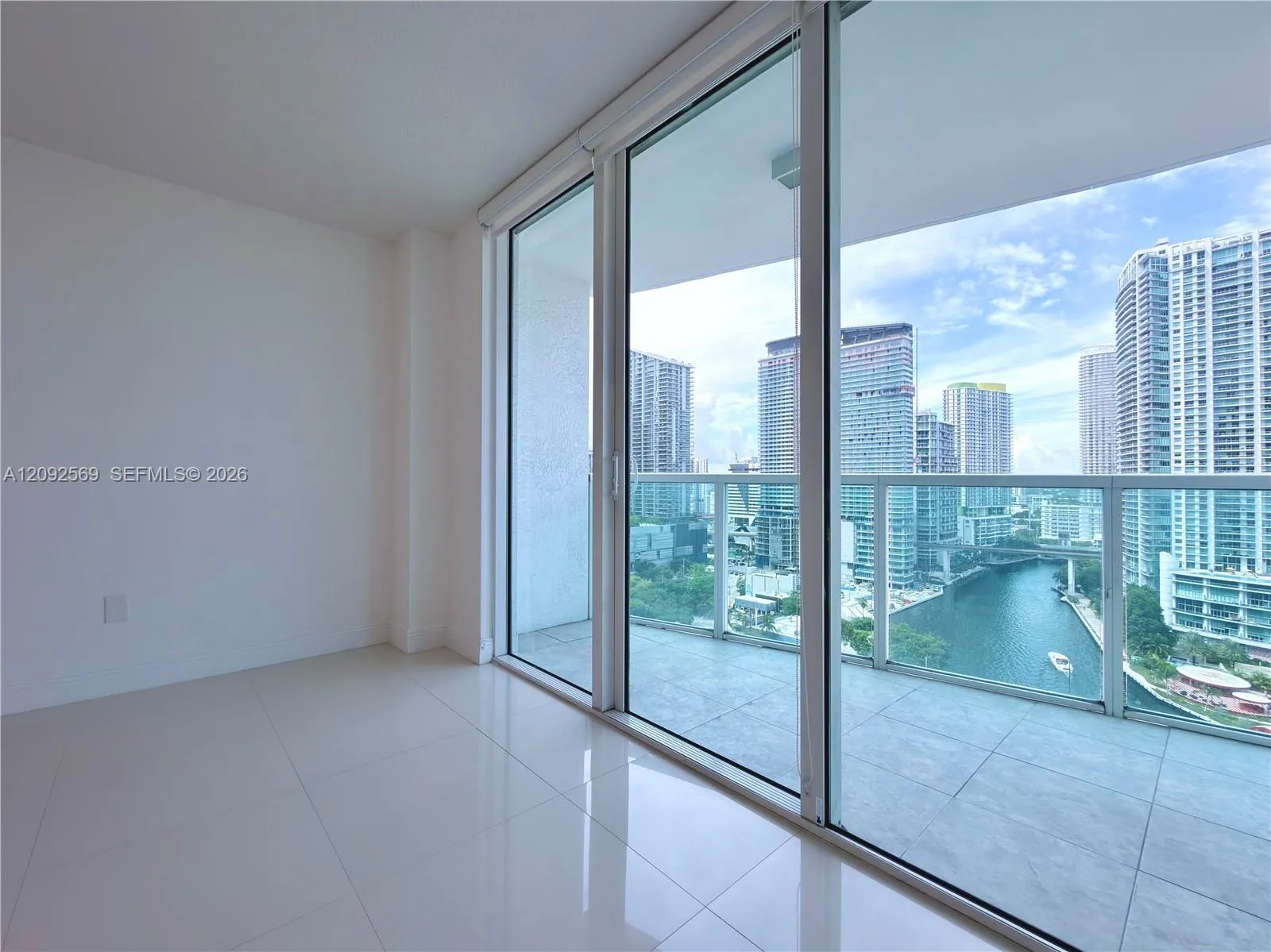 En Venta 31 SE 5th Street 2307, Miami, FL 33131, Miami, FL 33131
