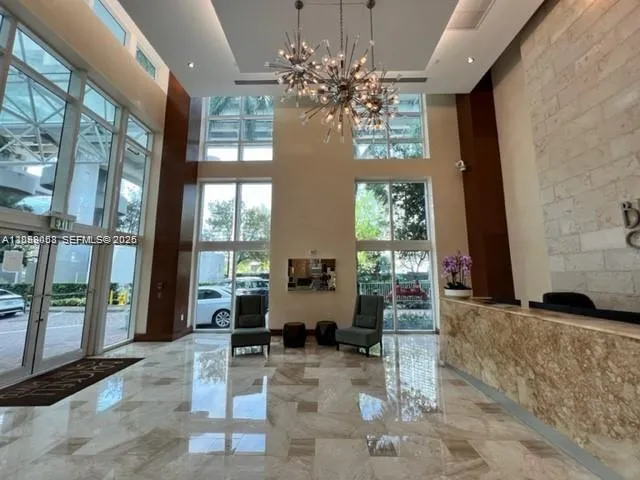 Foto de propiedad en 31 SE 5th Street 705, Miami, FL 33131 Miami con MLS# 