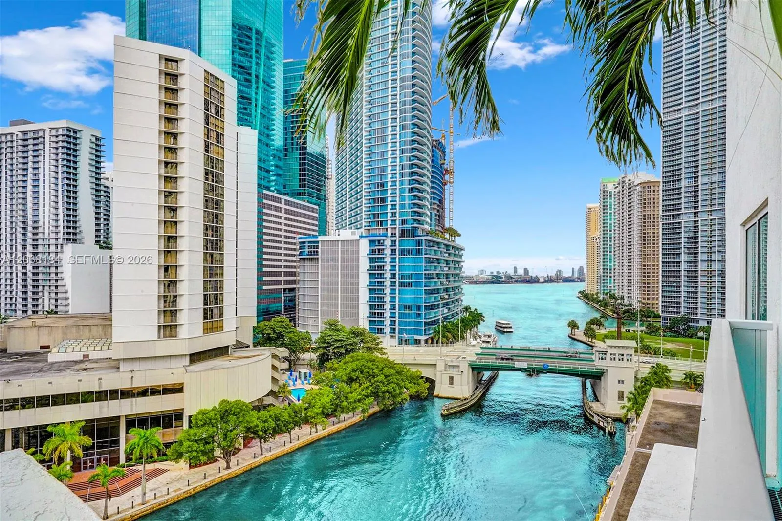En Renta 31 SE 5th Street 902, Miami, FL 33131, Miami, FL 33131