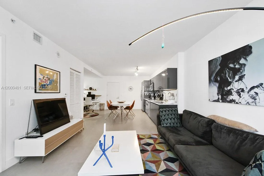 Foto de propiedad en 31 SE 6th Street 1206, Miami, FL 33131 Miami con MLS#