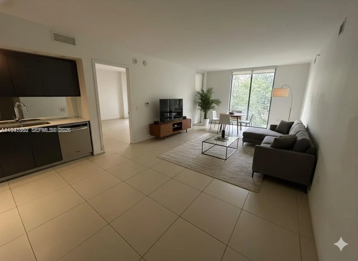 Foto de propiedad en 31 SE 6th Street 407, Miami, FL 33131 Miami con MLS# 