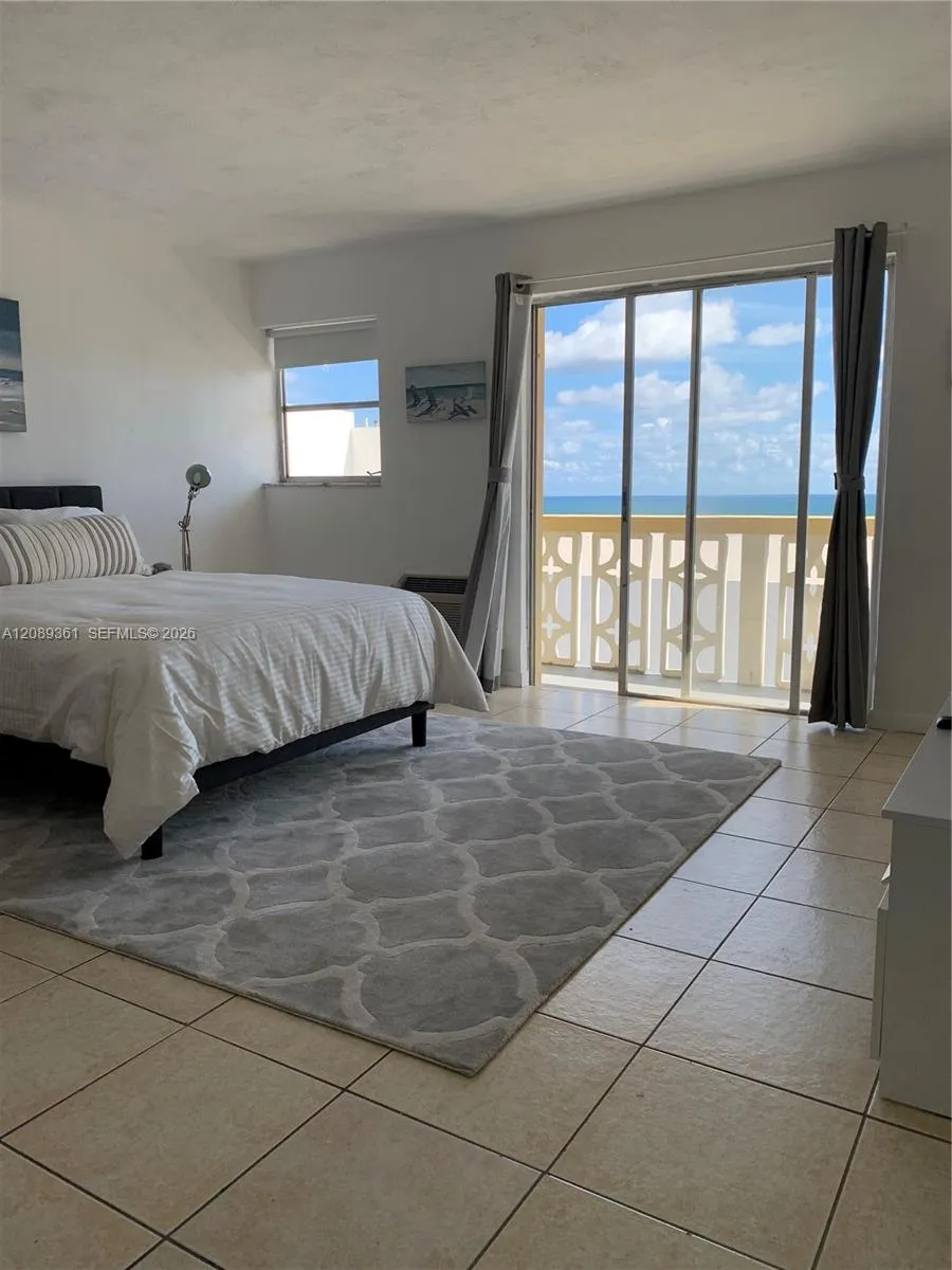 En Renta 3100 Collins Avenue 1002, Miami Beach, FL 33140, Miami Beach, FL 33140