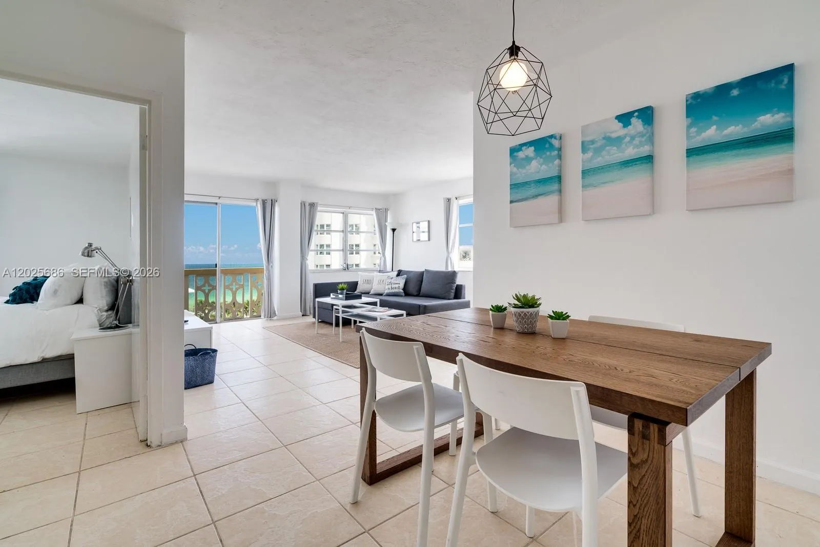Foto de propiedad en 3100 Collins Avenue 1101, Miami Beach, FL 33140 Miami Beach con MLS# 