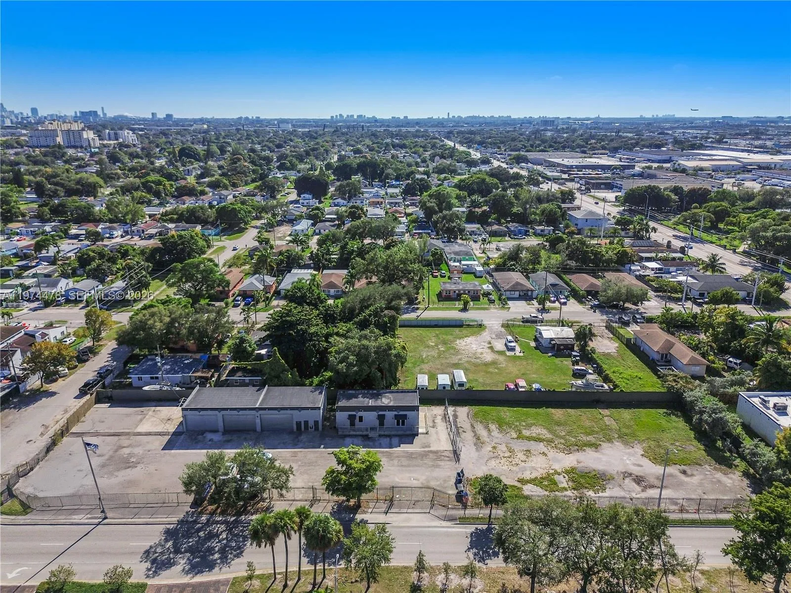 Foto de propiedad en 3100 NW 62nd Street, Hialeah Gardens, FL 33147 Hialeah Gardens con MLS# 