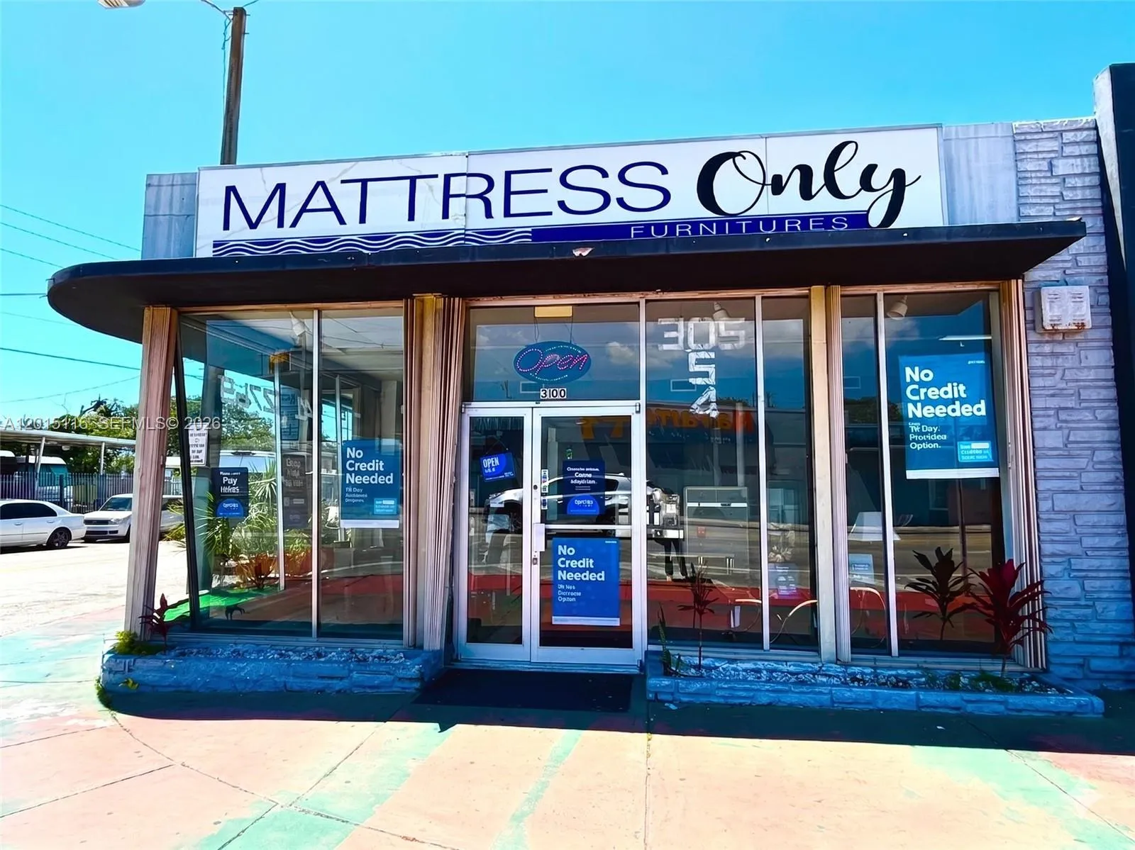 Foto de propiedad en 3100 NW 7th Street, Miami, FL 33125 Miami con MLS# 
