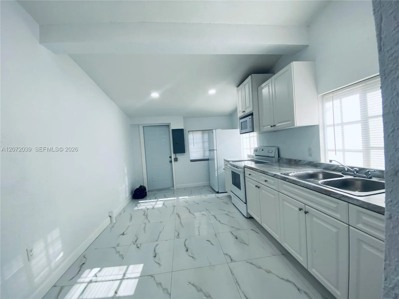 En Renta 3100 NW 86th Street Back, Miami, FL 33147, Miami, FL 33147
