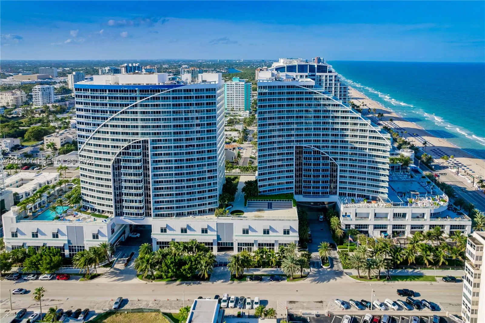 Foto de propiedad en 3101 Bayshore Drive 1402, Fort Lauderdale, FL 33304 Fort Lauderdale con MLS# 
