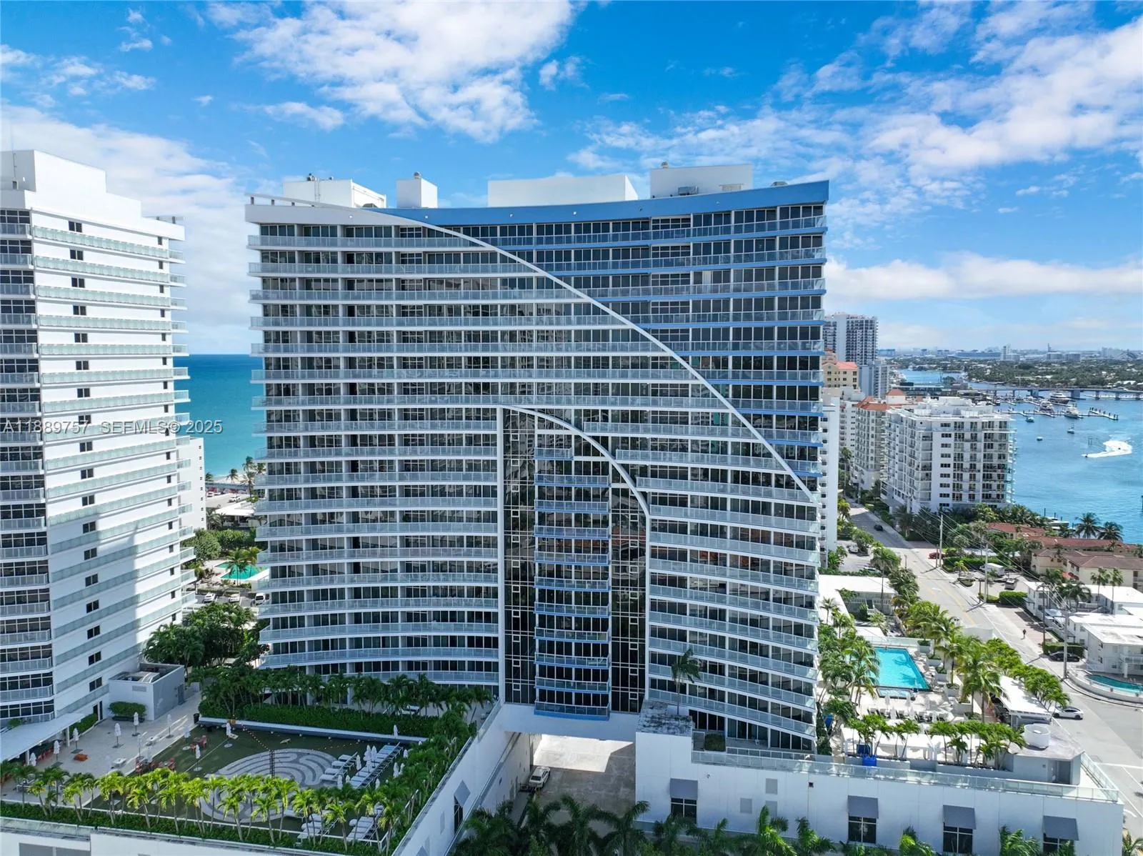Foto de propiedad en 3101 Bayshore Drive 1704, Fort Lauderdale, FL 33304 Fort Lauderdale con MLS# 