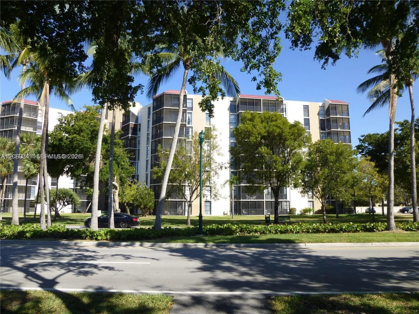 Foto de propiedad en 3101 N Country Club Drive 107, Aventura, FL 33180 Aventura con MLS# 