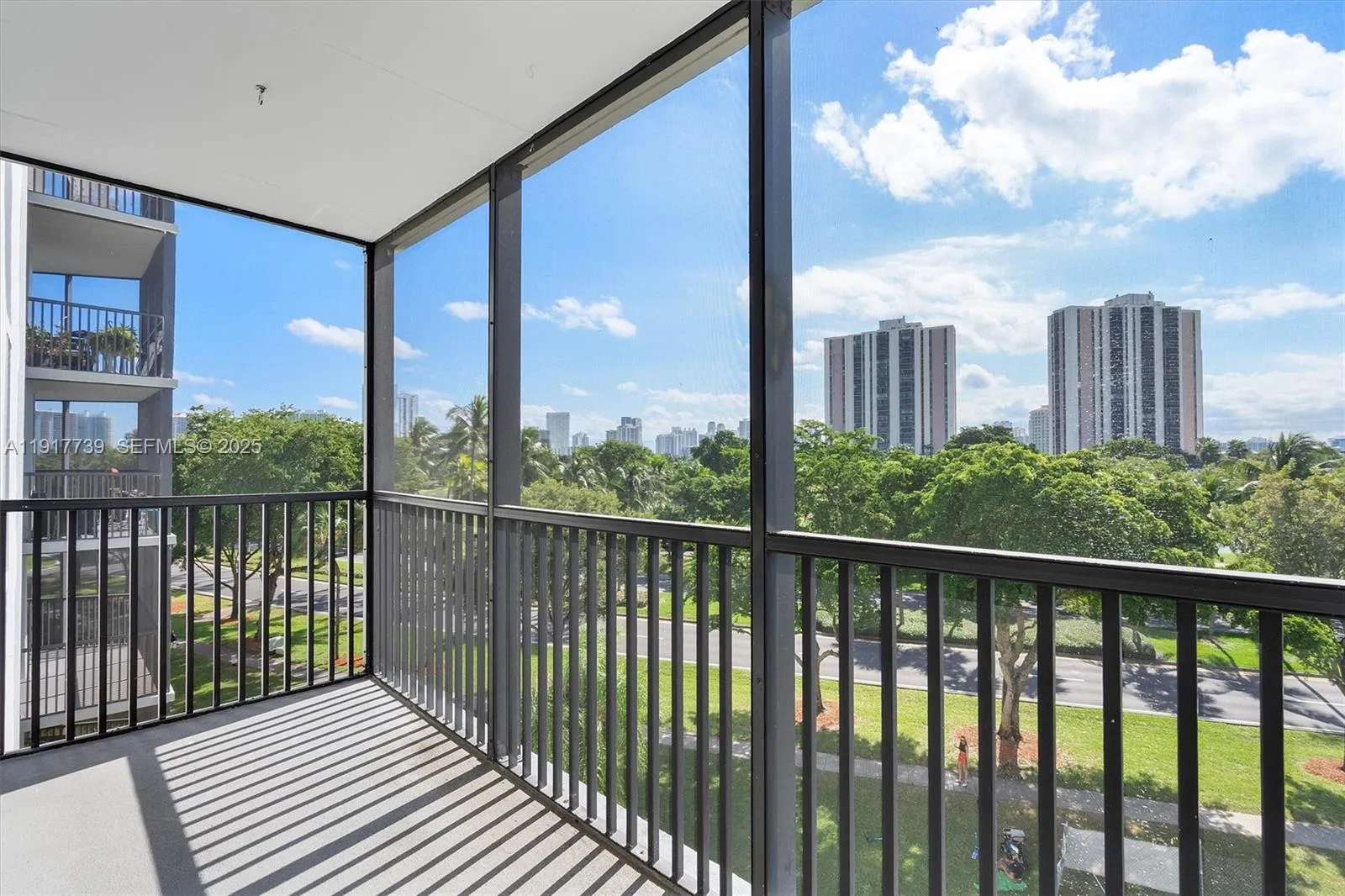 Foto de propiedad en 3101 N Country Club Drive 504, Aventura, FL 33180 Aventura con MLS# 