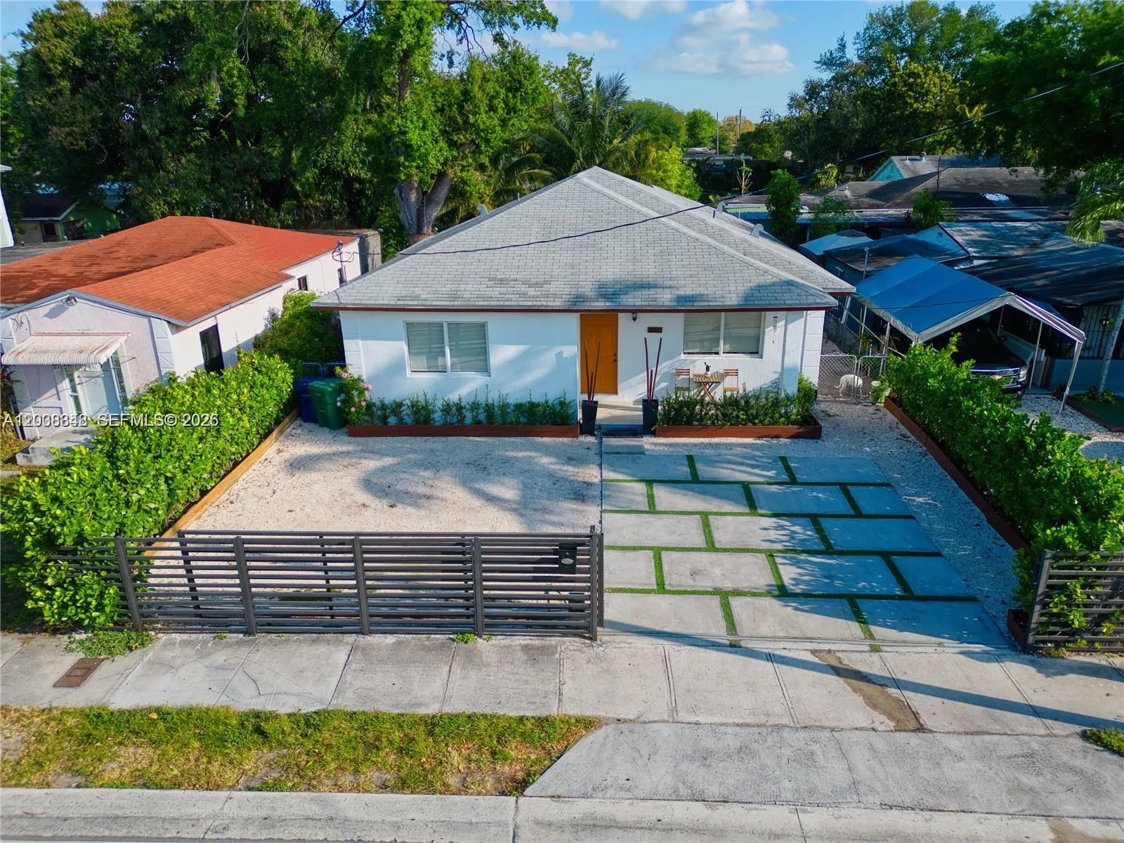 Foto de propiedad en 311 NW 95th Street, Miami, FL 33150 Miami con MLS# 
