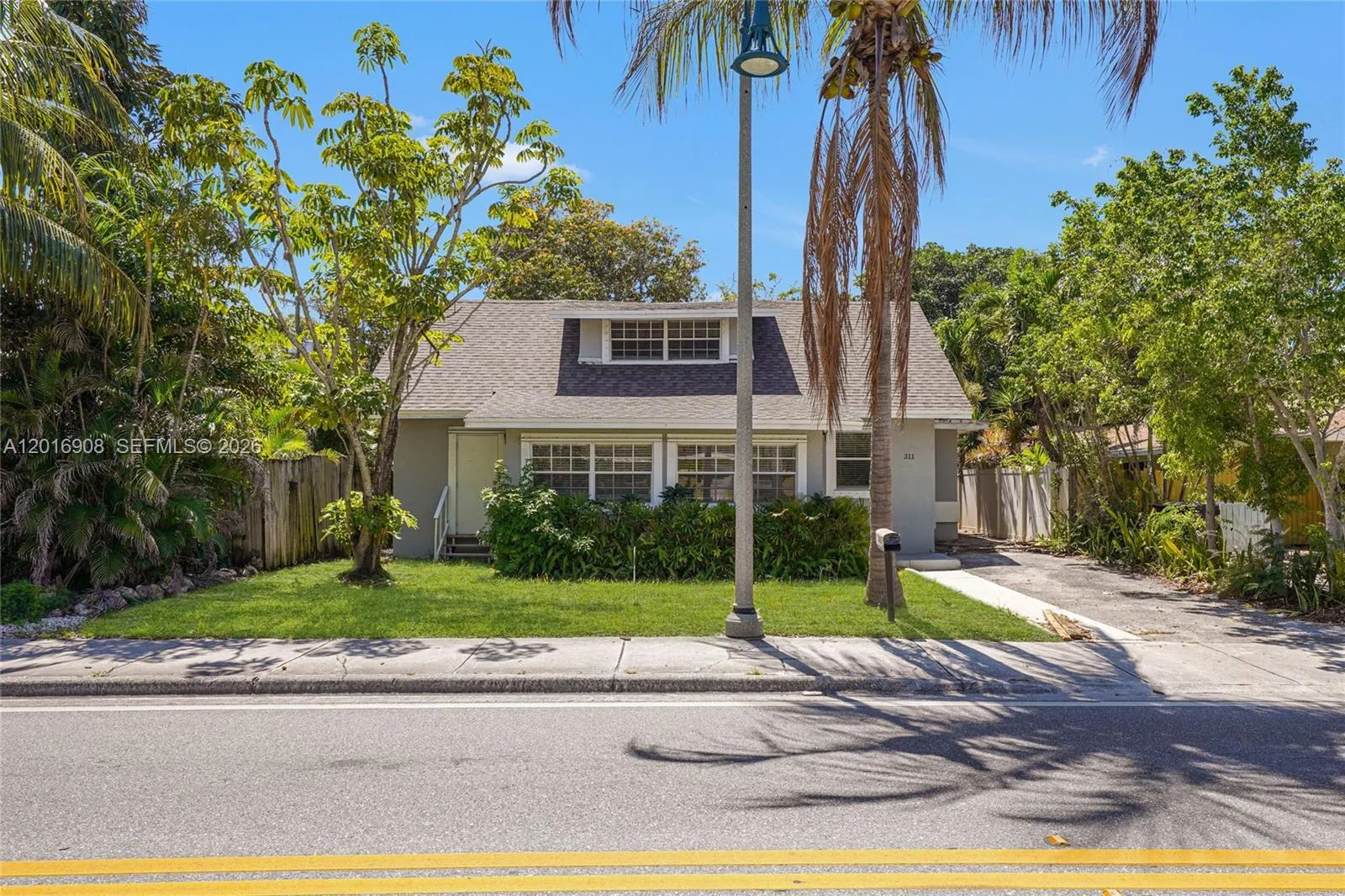 Vendido 311 S Federal Highway, Lake Worth, FL 33460, Lake Worth, FL 33460