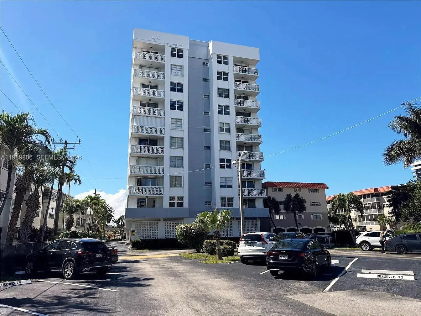Foto de propiedad en 3113 S Ocean Drive 504, Hallandale Beach, FL 33009 Hallandale Beach con MLS# 