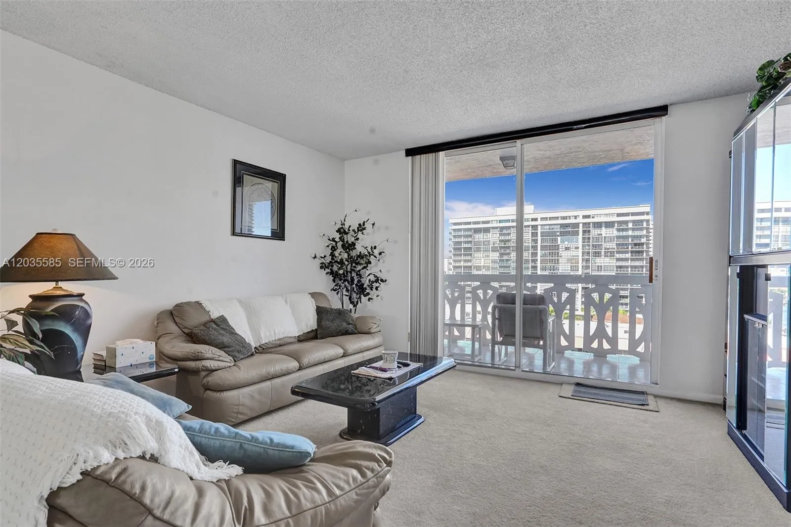 En Renta 3113 S Ocean Drive 803, Hallandale Beach, FL 33009, Hallandale Beach, FL 33009
