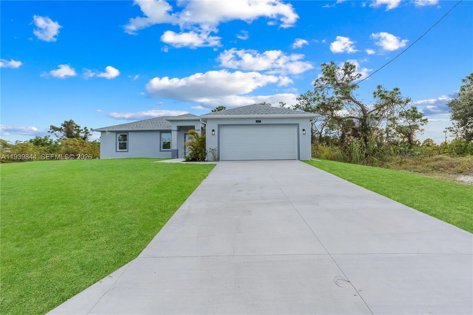 Foto de propiedad en 3117 W 64th W, Lehigh Acres, FL 33971 Lehigh Acres con MLS# 