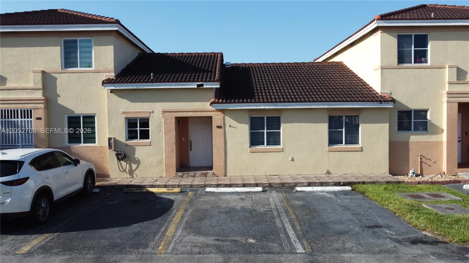Foto de propiedad en 312 NW 114th Avenue 4-103, Sweetwater, FL 33172 Sweetwater con MLS# 