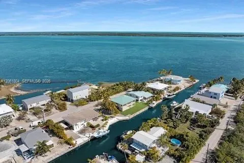 Foto de propiedad en 31226 Hollerich Drive 1, Big Pine Key, FL 33043 Big Pine Key con MLS# 