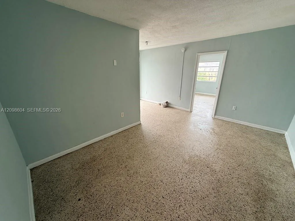 En Renta 3130 NW 21st Court 8, Miami, FL 33142, Miami, FL 33142
