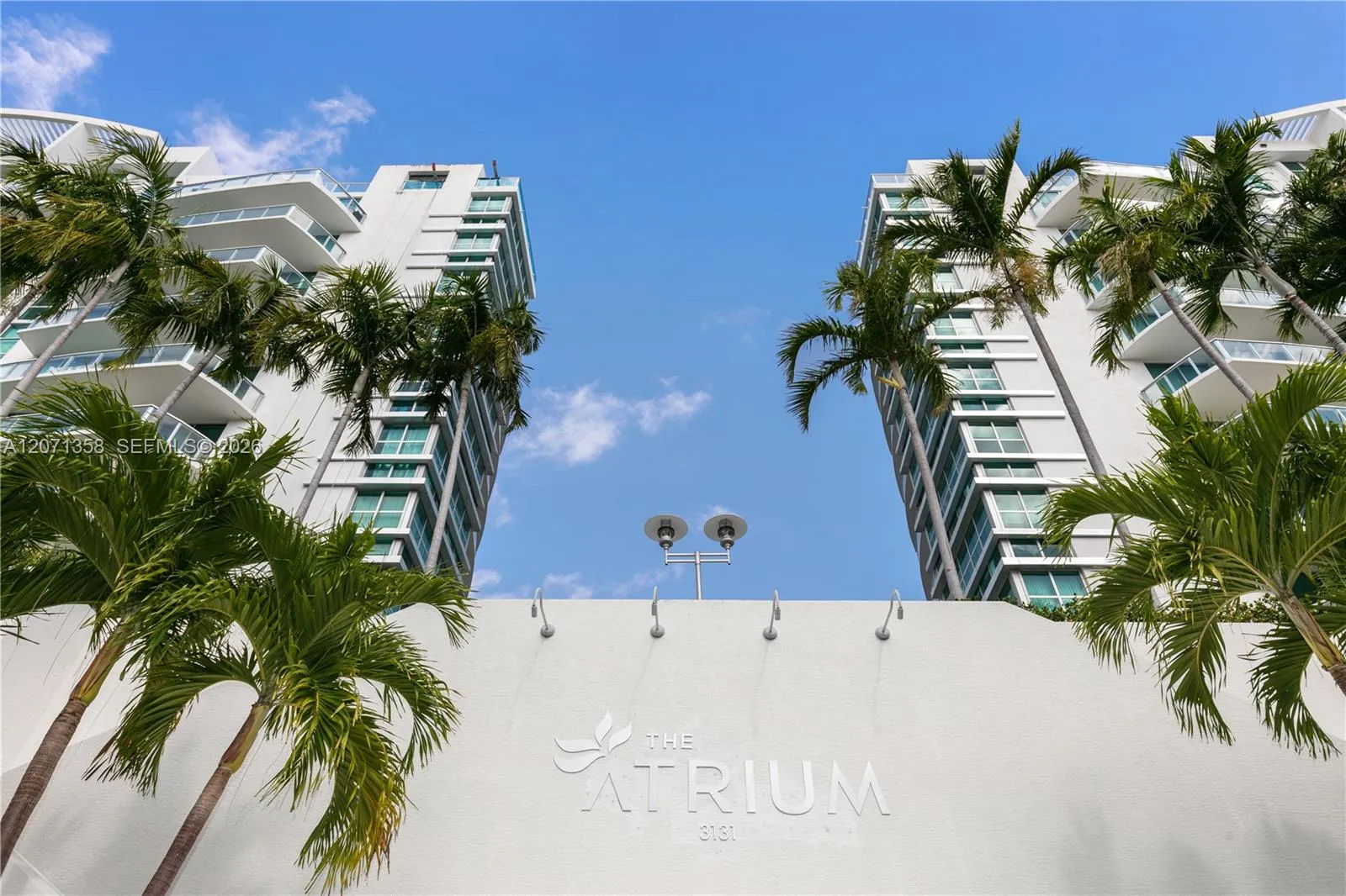 Foto de propiedad en 3131 NE 188th Street 2-1010, Aventura, FL 33180 Aventura con MLS# 