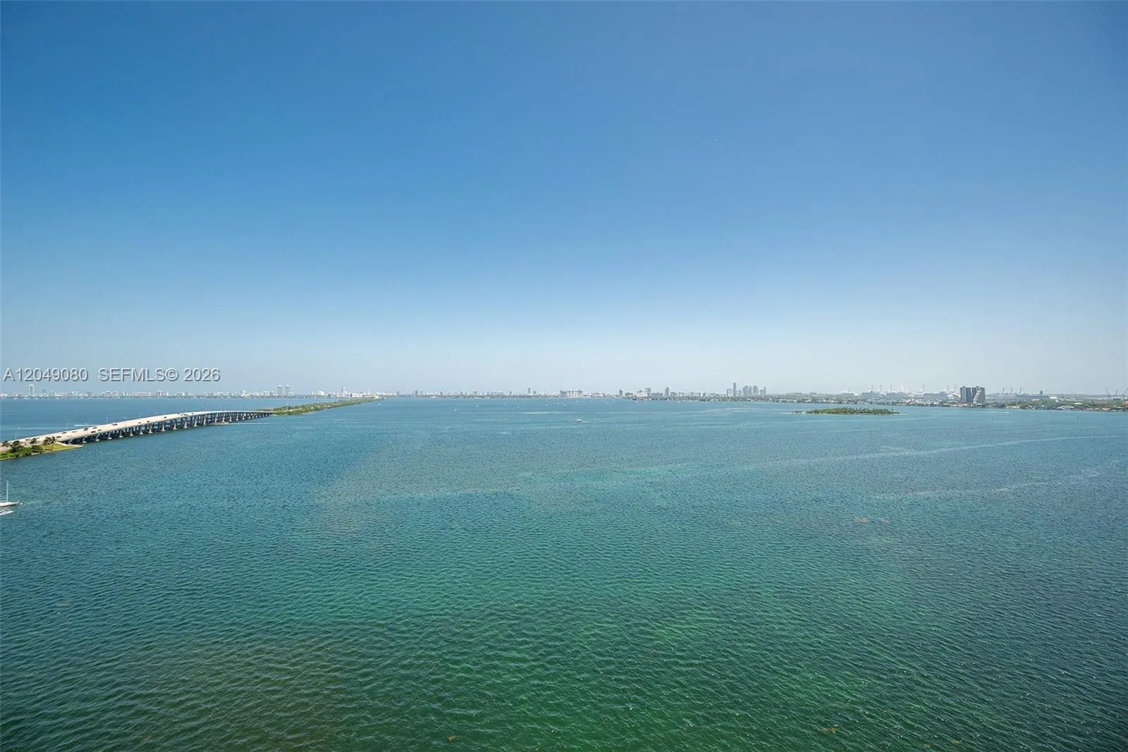 Foto de propiedad en 3131 NE 7th Avenue 1806, Miami, FL 33137 Miami con MLS#