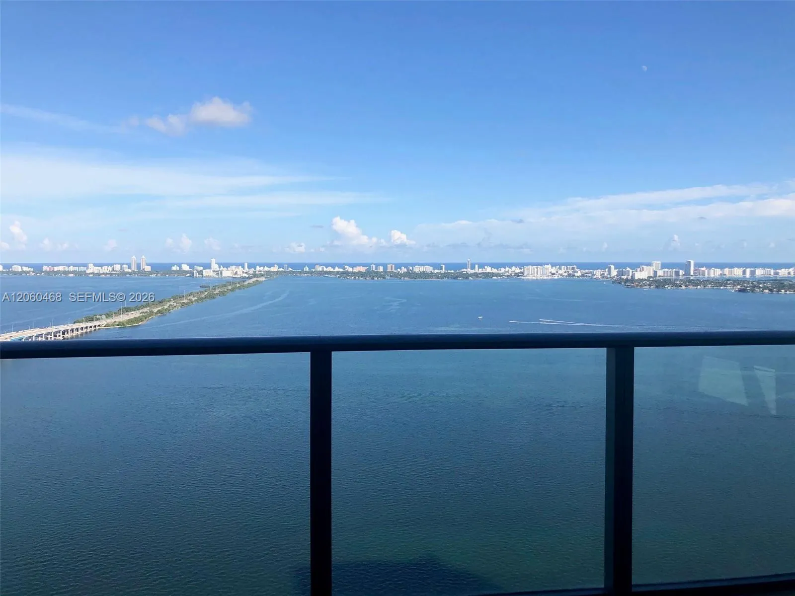 Foto de propiedad en 3131 NE 7th Avenue 4101, Miami, FL 33137 Miami con MLS#