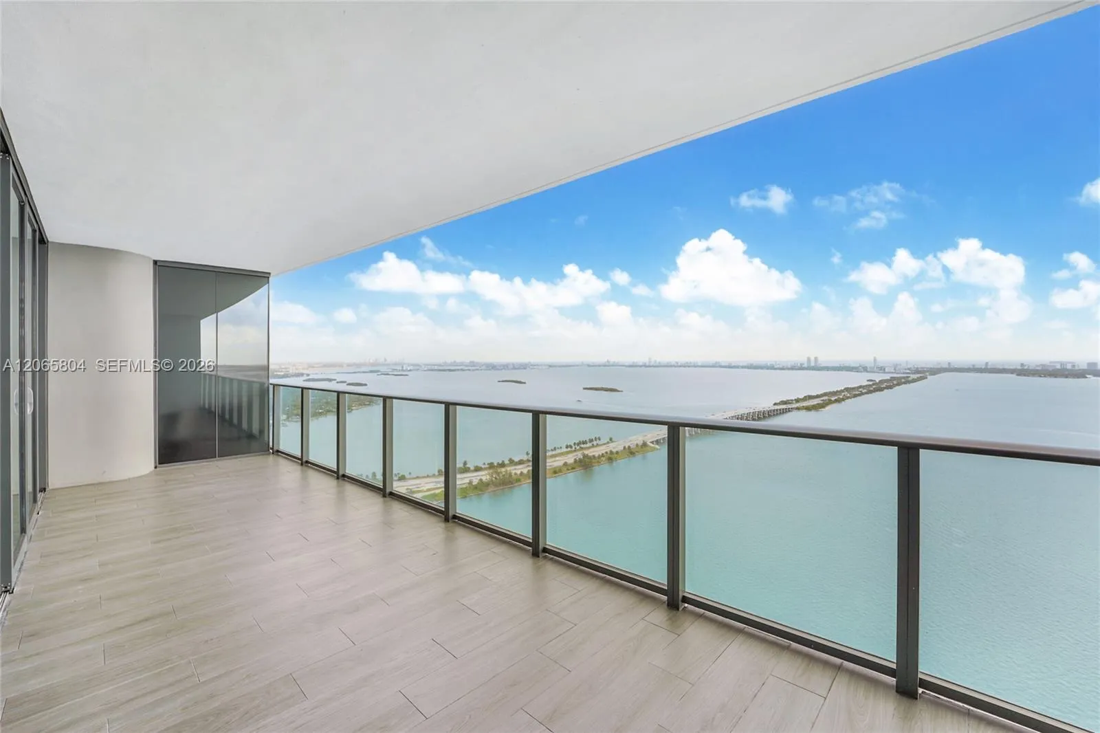 Foto de propiedad en 3131 NE 7th Avenue 4404, Miami, FL 33137 Miami con MLS#